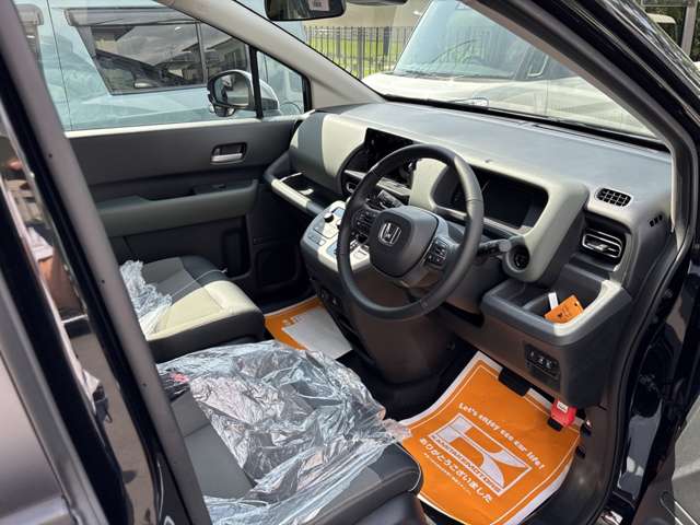 ホンダ フリード　ハイブリッド １．５ Ｅ：ＨＥＶ クロスター R7年 (近畿) 99