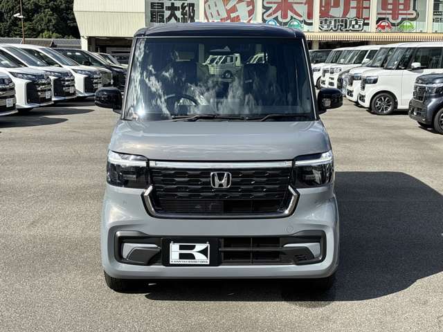 ホンダ Ｎ　ＢＯＸ カスタム ６６０ コーディネートスタイル ２トーン R7年 (近畿) 99