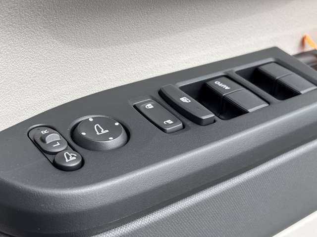 ホンダ Ｎ　ＢＯＸ ６６０ R7年 (近畿) 99