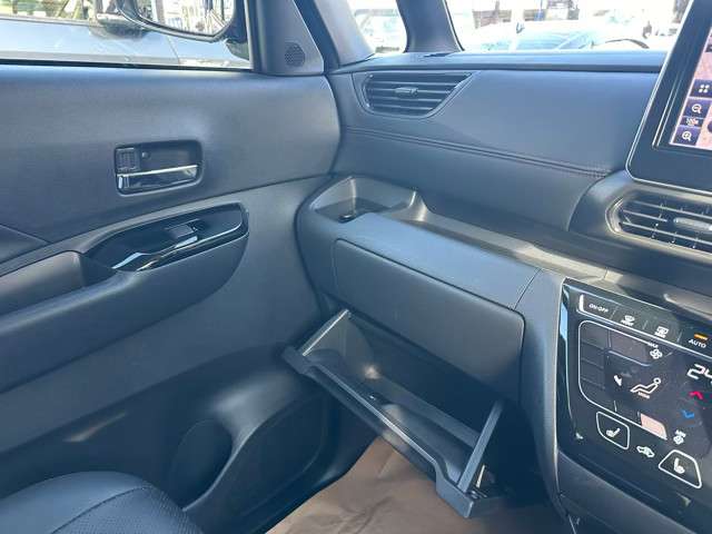 日産 ルークス ６６０ ハイウェイスターＧターボ R6年 (東海) 99