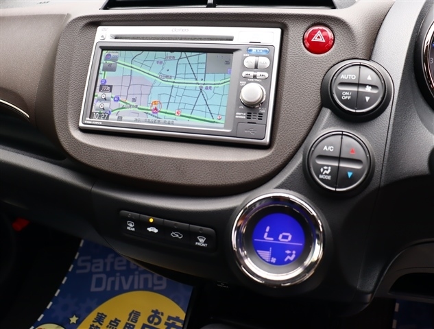 ホンダ フィット　シャトル　ハイブリッド １．３ H24年 (関東) 99