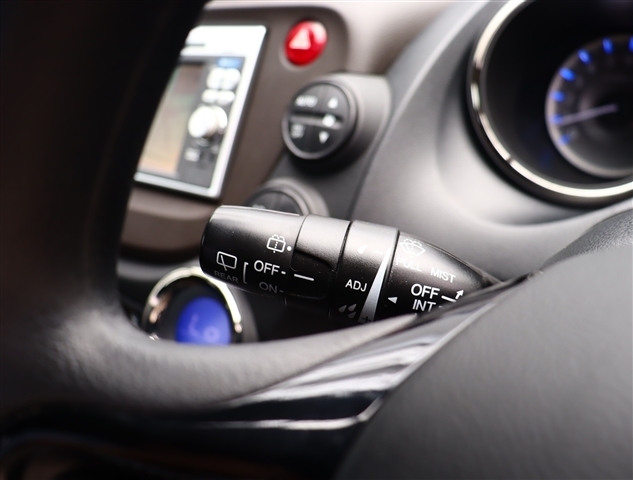 ホンダ フィット　シャトル　ハイブリッド １．３ H24年 (関東) 99