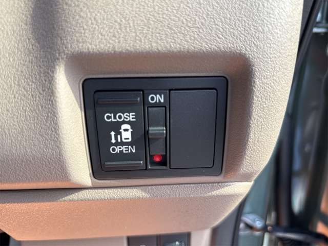 ホンダ Ｎ　ＢＯＸ ジョイ ６６０ ２トーン R6年 (近畿) 99