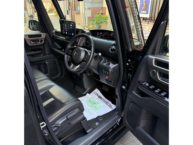 ホンダ Ｎ　ＢＯＸ カスタム ６６０ Ｌ ターボ スタイルプラス ブラック R4年 (近畿) 99