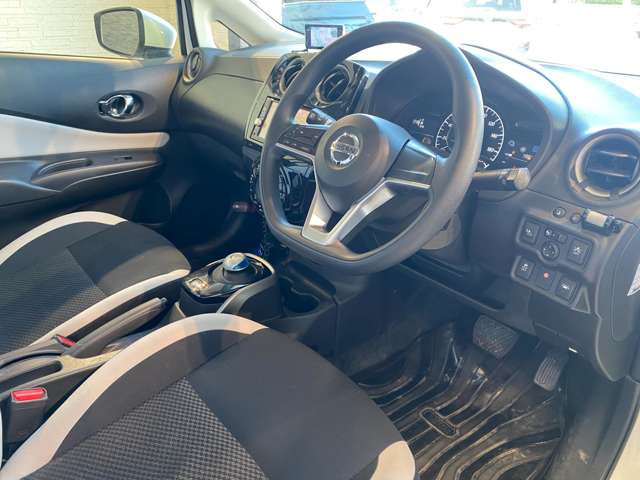 日産 ノート １．２ Ｅ－ＰＯＷＥＲ Ｘ H29年 (九州・沖縄) 99