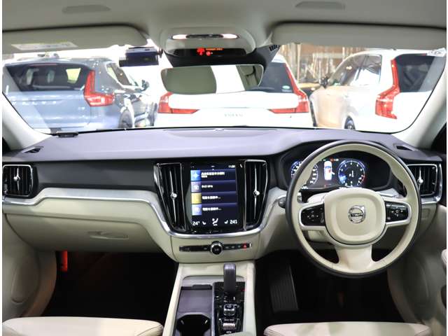 ボルボ Ｖ６０クロスカントリー Ｂ５ ＡＷＤ ４ＷＤ R3年 (近畿) 99