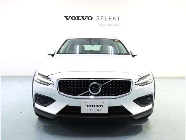 ボルボ Ｖ６０クロスカントリー Ｂ５ ＡＷＤ ４ＷＤ R3年 (近畿) 99