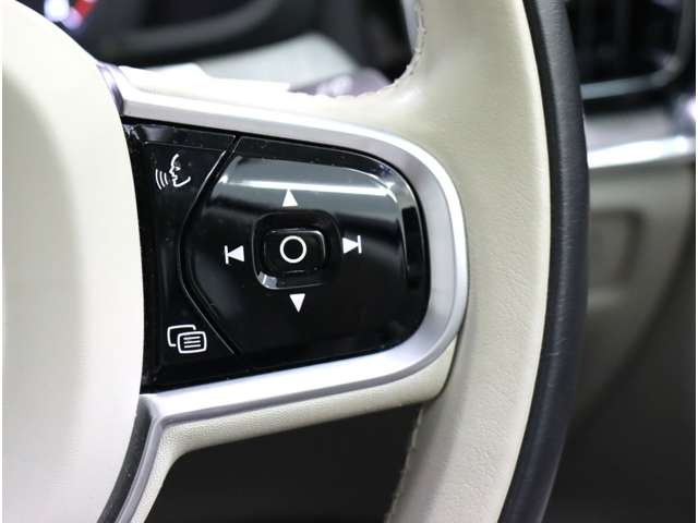 ボルボ Ｖ６０クロスカントリー Ｂ５ ＡＷＤ ４ＷＤ R3年 (近畿) 99