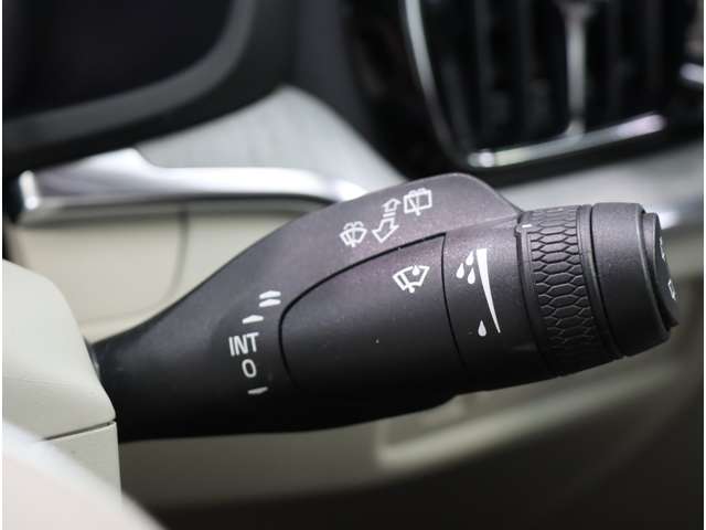 ボルボ Ｖ６０クロスカントリー Ｂ５ ＡＷＤ ４ＷＤ R3年 (近畿) 99