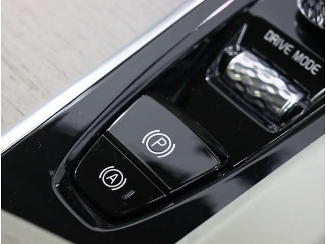 ボルボ Ｖ６０クロスカントリー Ｂ５ ＡＷＤ ４ＷＤ R3年 (近畿) 99