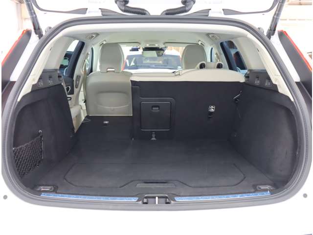 ボルボ Ｖ６０クロスカントリー Ｂ５ ＡＷＤ ４ＷＤ R3年 (近畿) 99