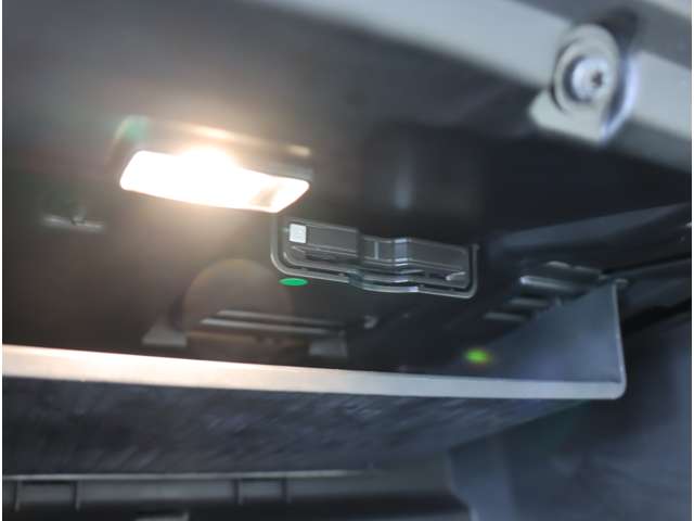 ボルボ Ｖ６０クロスカントリー Ｂ５ ＡＷＤ ４ＷＤ R3年 (近畿) 99