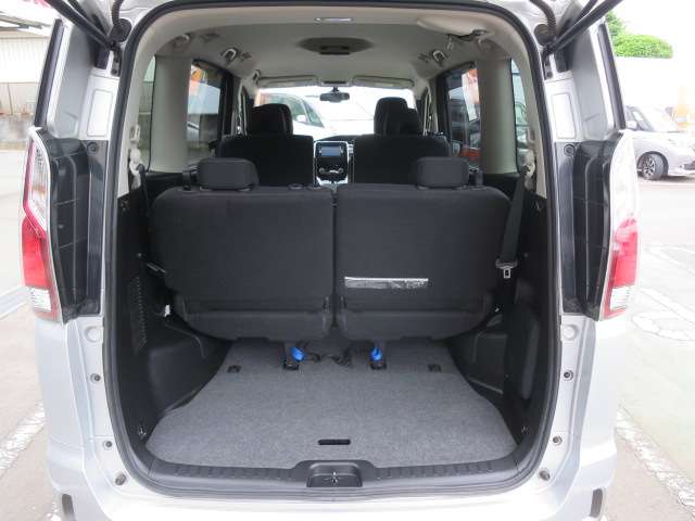 日産 セレナ ２．０ ハイウェイスター H28年 (関東) 99