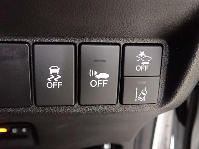 ホンダ シャトル １．５ ハイブリッド Ｘ ホンダセンシング R1年 (関東) 99