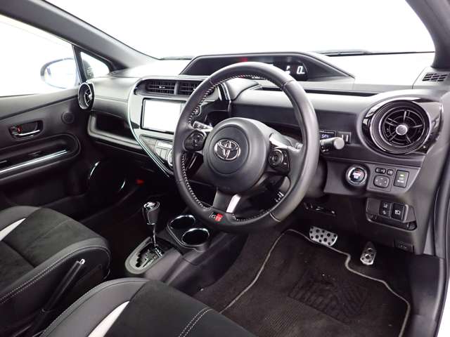 トヨタ アクア １．５ Ｇ ＧＲスポーツ １７インチパッケージ H30年 (関東) 99