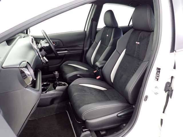 トヨタ アクア １．５ Ｇ ＧＲスポーツ １７インチパッケージ H30年 (関東) 99