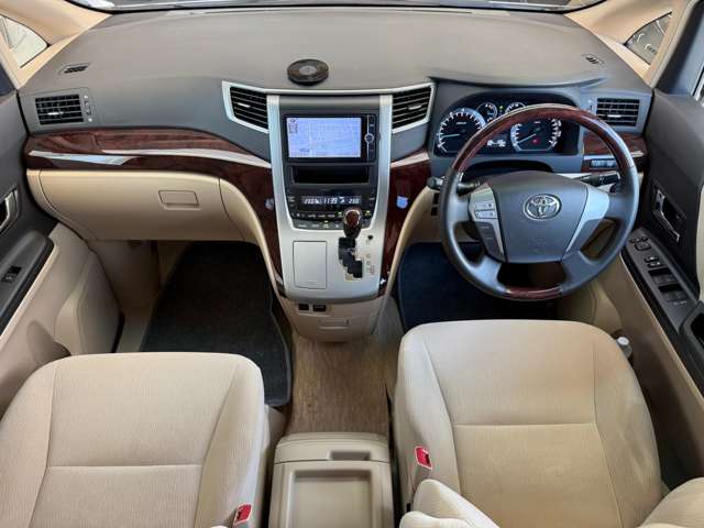 トヨタ アルファード ２．４ ２４０Ｘ ４ＷＤ H25年 () 99