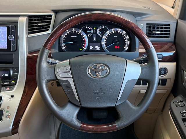 トヨタ アルファード ２．４ ２４０Ｘ ４ＷＤ H25年 () 99