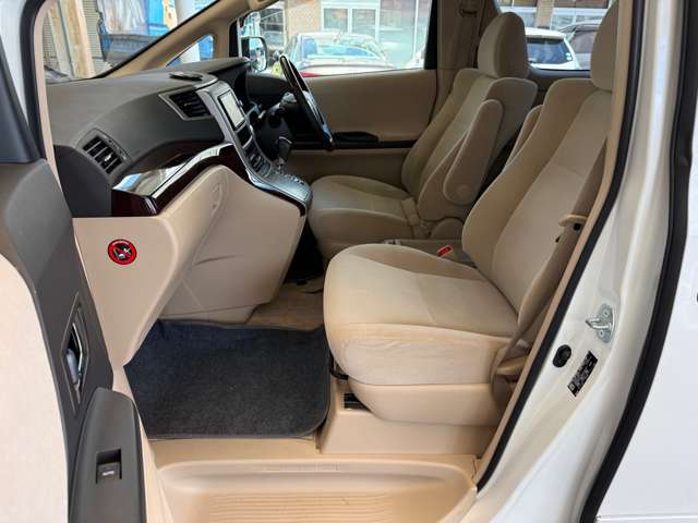 トヨタ アルファード ２．４ ２４０Ｘ ４ＷＤ H25年 () 99