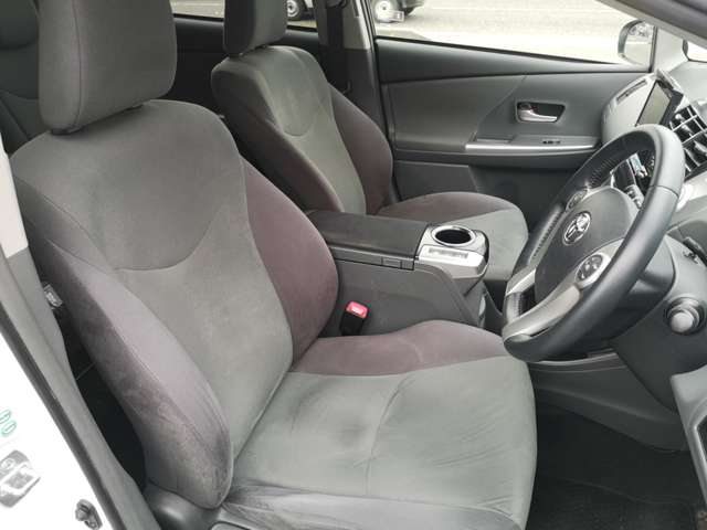 トヨタ プリウスΑ １．８ Ｓ ツーリングセレクション H23年 () 99