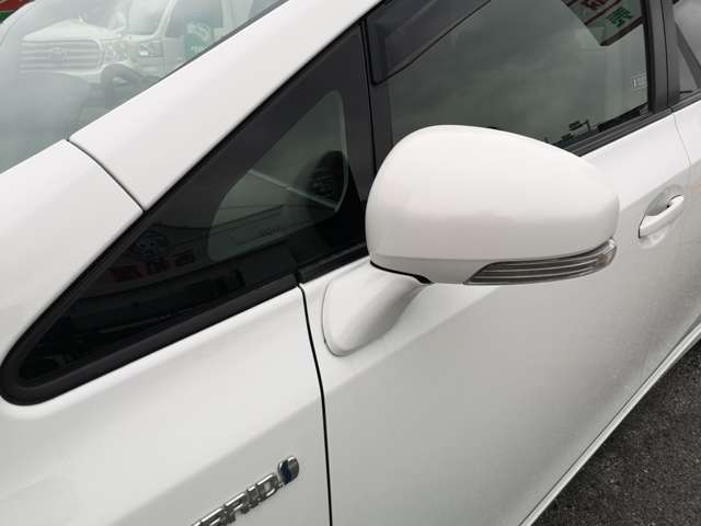 トヨタ プリウスΑ １．８ Ｓ ツーリングセレクション H23年 () 99