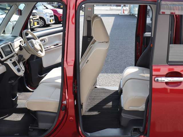 ダイハツ ムーヴ　キャンバス ６６０ Ｘ メイクアップ リミテッド ＳＡＩＩＩ R2年 (中国) 99