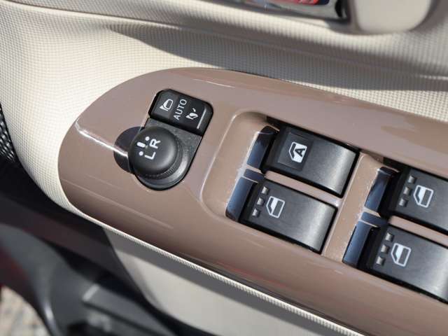 ダイハツ ムーヴ　キャンバス ６６０ Ｘ メイクアップ リミテッド ＳＡＩＩＩ R2年 (中国) 99