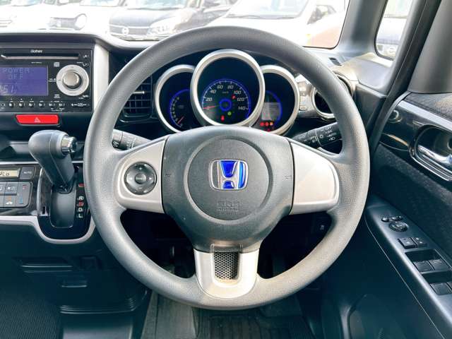 ホンダ Ｎ　ＢＯＸ ６６０ カスタムＧ Ｌパッケージ H24年 (九州・沖縄) 99