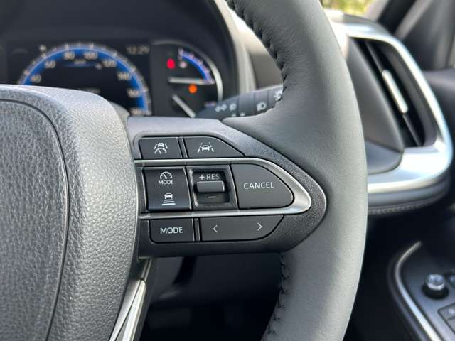 トヨタ ノア １．８ ハイブリッド Ｚ R7年 (九州・沖縄) 99