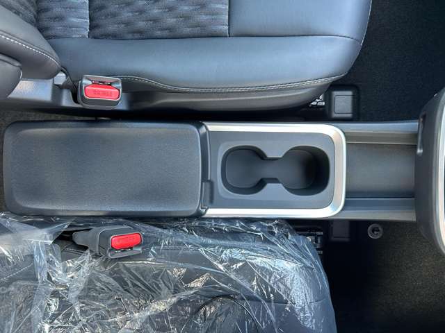 トヨタ ノア １．８ ハイブリッド Ｚ R7年 (九州・沖縄) 99