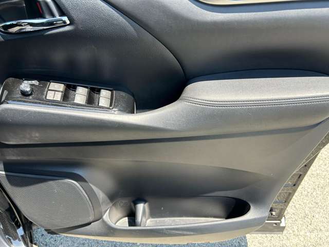 トヨタ ヴェルファイア ２．５ Ｚ Ａエディション H29年 (九州・沖縄) 99