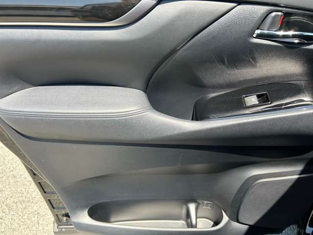 トヨタ ヴェルファイア ２．５ Ｚ Ａエディション H29年 (九州・沖縄) 99