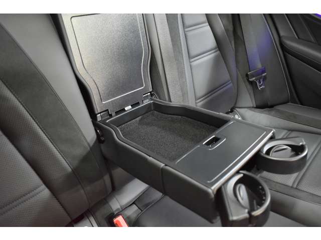 ＡＭＧ Ｅクラス Ｅ５３ ４マチックプラス （ＩＳＧ搭載モデル） ４ＷＤ R1年 (関東) 99