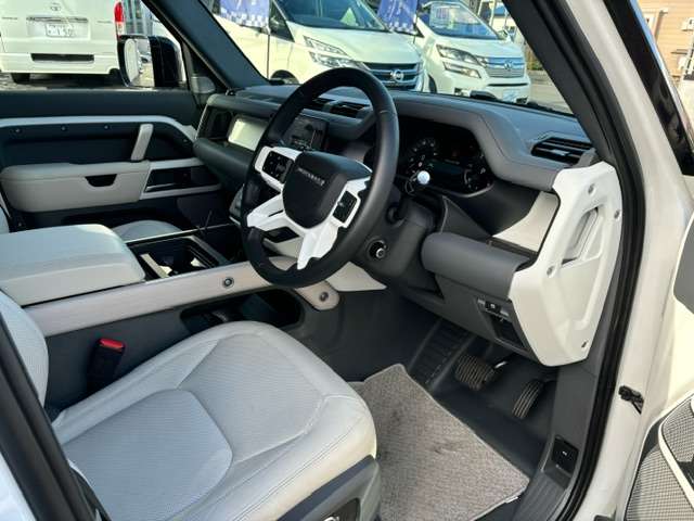 ランドローバー ディフェンダー １３０ ローンチ エディション ディーゼルターボ ４ＷＤ R5年 (北海道) 99