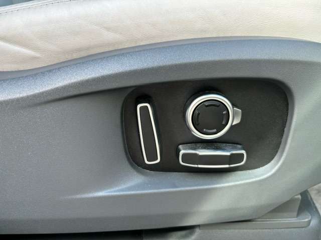 ランドローバー ディフェンダー １３０ ローンチ エディション ディーゼルターボ ４ＷＤ R5年 (北海道) 99