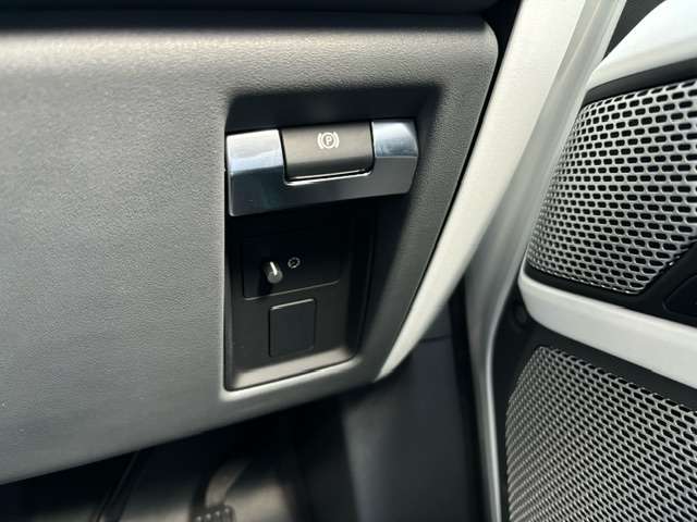 ランドローバー ディフェンダー １３０ ローンチ エディション ディーゼルターボ ４ＷＤ R5年 (北海道) 99