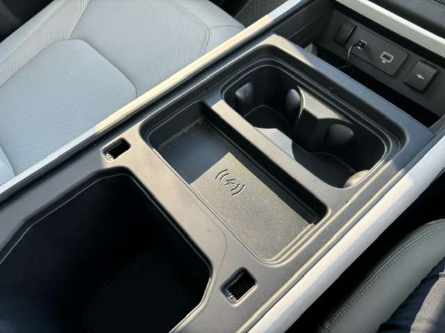 ランドローバー ディフェンダー １３０ ローンチ エディション ディーゼルターボ ４ＷＤ R5年 (北海道) 99