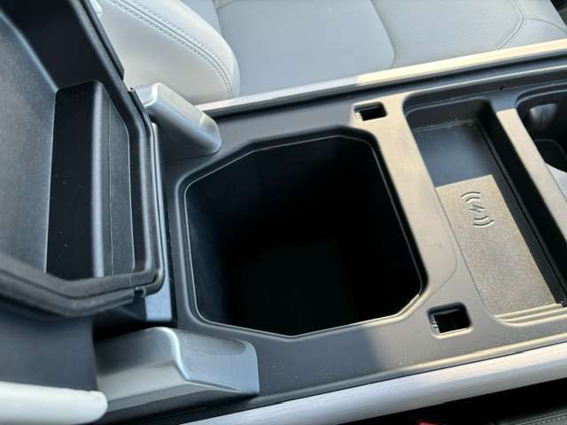 ランドローバー ディフェンダー １３０ ローンチ エディション ディーゼルターボ ４ＷＤ R5年 (北海道) 99