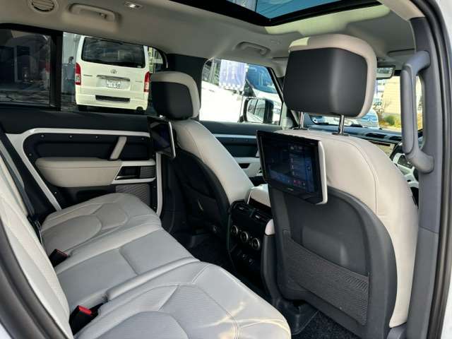 ランドローバー ディフェンダー １３０ ローンチ エディション ディーゼルターボ ４ＷＤ R5年 (北海道) 99