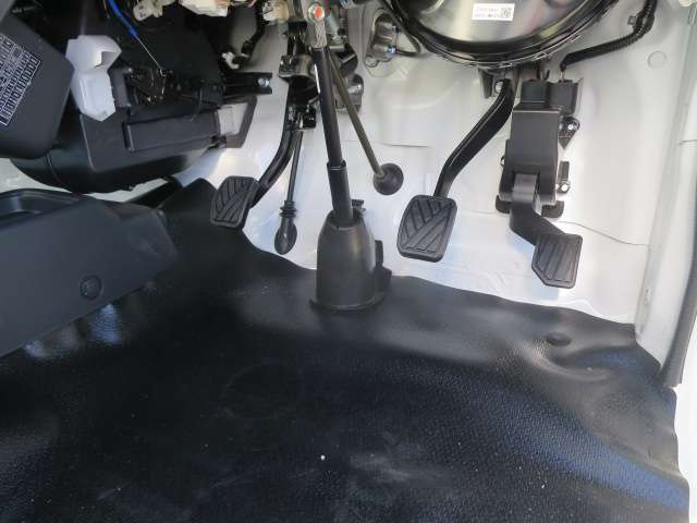 三菱 ミニキャブトラック ６６０ Ｍ ４ＷＤ R7年 (関東) 99