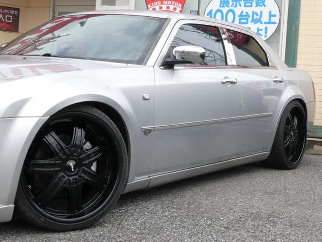 クライスラー ３００Ｃ ５．７　ＨＥＭＩ H17年 (関東) 99