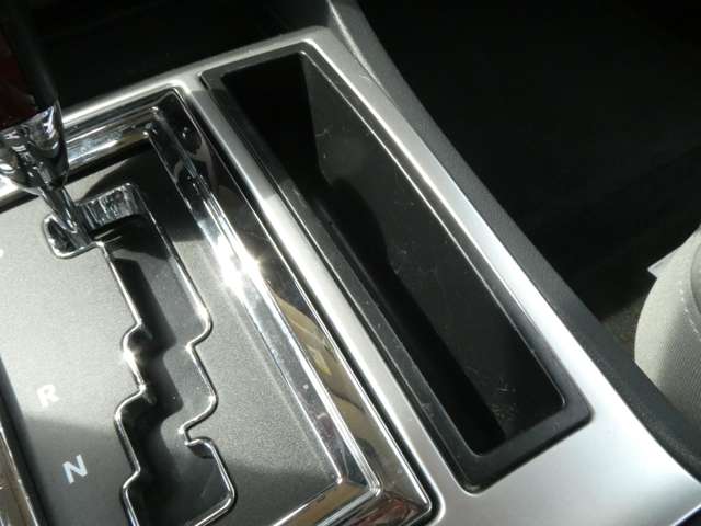 クライスラー ３００Ｃ ５．７　ＨＥＭＩ H17年 (関東) 99