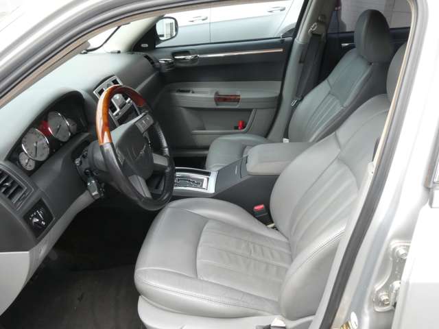 クライスラー ３００Ｃ ５．７　ＨＥＭＩ H17年 (関東) 99