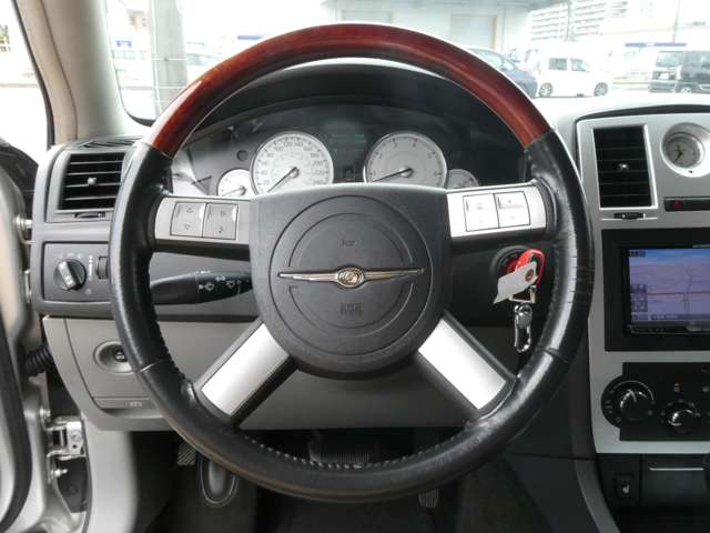 クライスラー ３００Ｃ ５．７　ＨＥＭＩ H17年 (関東) 99