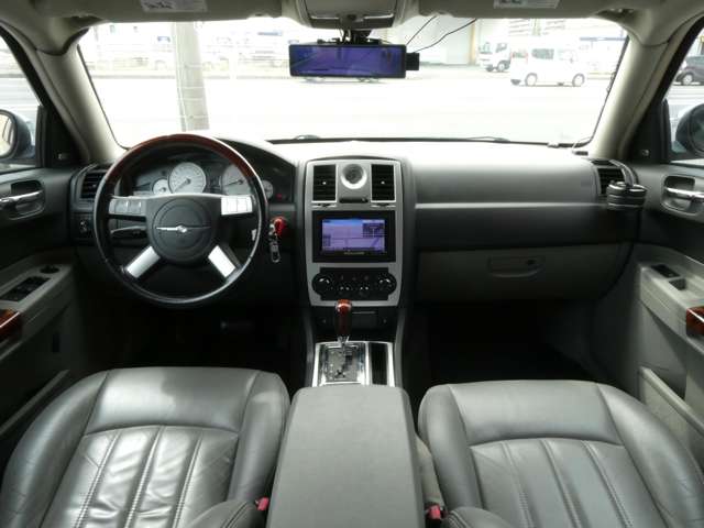 クライスラー ３００Ｃ ５．７　ＨＥＭＩ H17年 (関東) 99