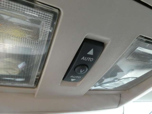 クライスラー ３００Ｃ ５．７　ＨＥＭＩ H17年 (関東) 99