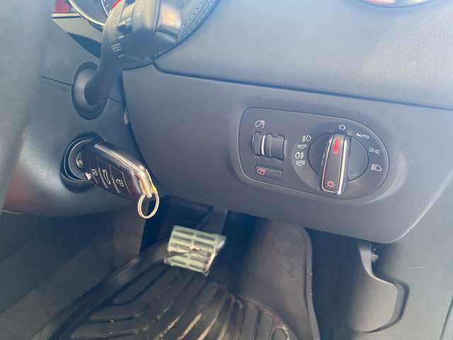 アウディ ＴＴロードスター ２．０ ＴＦＳＩ H19年 (九州・沖縄) 99