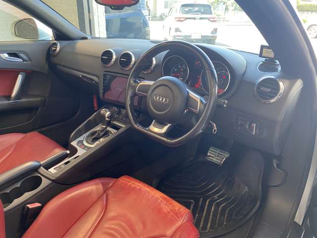 アウディ ＴＴロードスター ２．０ ＴＦＳＩ H19年 (九州・沖縄) 99