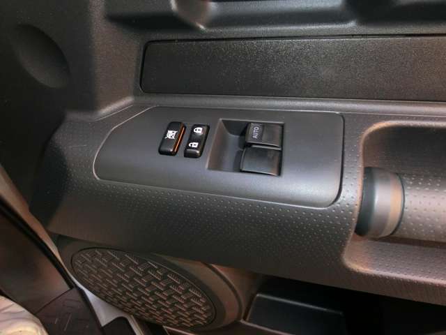 トヨタ ＦＪ　クルーザー ４．０ ４ＷＤ H23年 (中国) 99