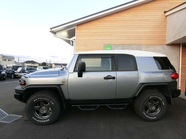 トヨタ ＦＪ　クルーザー ４．０ ４ＷＤ H23年 (中国) 99